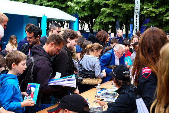 Spacesuit Collections Photo ID 21331, Shivraj Gohil, Paris ePrix, France, 19/05/2017 13:34:21