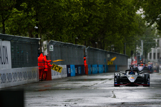 Spacesuit Collections Photo ID 142049, Shivraj Gohil, Paris ePrix, France, 27/04/2019 16:23:15