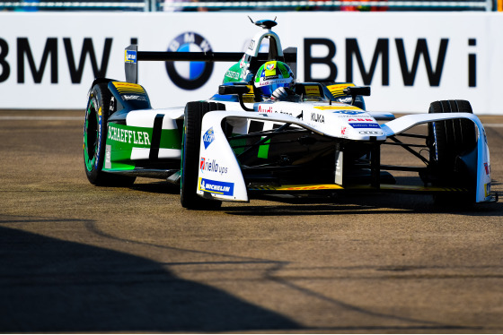 Spacesuit Collections Photo ID 71943, Lou Johnson, Berlin ePrix, Germany, 19/05/2018 09:00:21