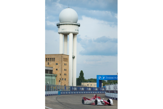 Spacesuit Collections Photo ID 262396, Peter Minnig, Berlin ePrix, Germany, 13/08/2021 17:21:21