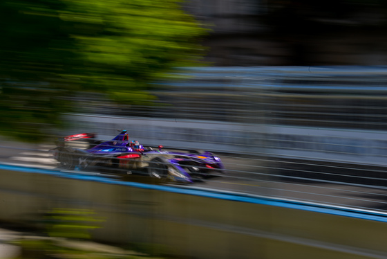 Spacesuit Collections Photo ID 22471, Lou Johnson, Paris ePrix, France, 20/05/2017 12:47:18