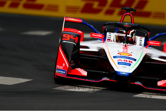 Spacesuit Collections Photo ID 141311, Shivraj Gohil, Paris ePrix, France, 26/04/2019 15:57:02