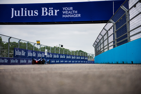 Spacesuit Collections Photo ID 256380, Peter Minnig, London ePrix, UK, 23/07/2021 17:01:08