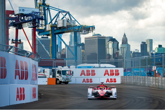 Spacesuit Collections Photo ID 252909, Peter Minnig, New York City ePrix, United States, 09/07/2021 17:37:24
