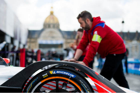 Spacesuit Collections Photo ID 141313, Lou Johnson, Paris ePrix, France, 26/04/2019 12:49:31