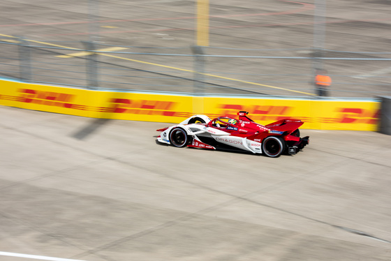 Spacesuit Collections Photo ID 261933, Peter Minnig, Berlin ePrix, Germany, 13/08/2021 14:10:29