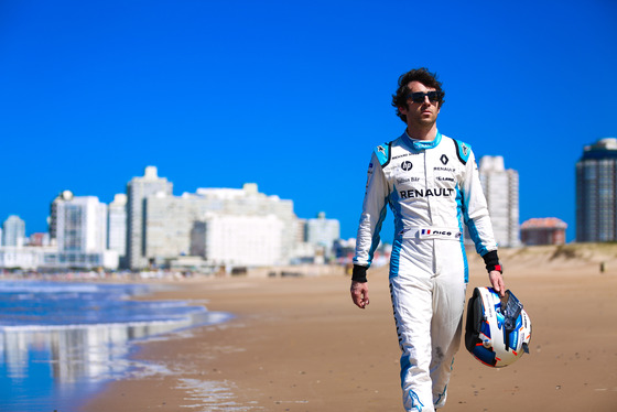 Spacesuit Collections Photo ID 60022, Shivraj Gohil, Punta del Este ePrix, Uruguay, 16/03/2018 12:03:21