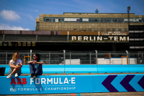 Spacesuit Collections Photo ID 71129, Shivraj Gohil, Berlin ePrix, Germany, 17/05/2018 13:23:54