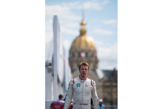 Spacesuit Collections Photo ID 141532, Lou Johnson, Paris ePrix, France, 26/04/2019 16:03:45