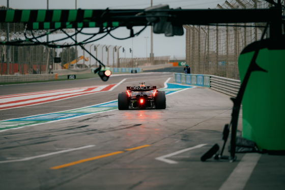 Spacesuit Collections Photo ID 537633, Birgit Dieryck, Formula 1 Aramco Pre-season Testing, Bahrain, 26/02/2025 15:47:24