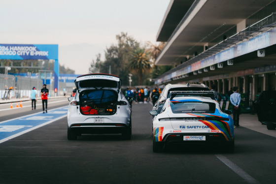 Spacesuit Collections Photo ID 434463, Jake Osborne, Mexico City ePrix, Mexico, 11/01/2024 13:04:30