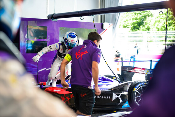 Spacesuit Collections Photo ID 20883, Nat Twiss, Paris ePrix, France, 19/05/2017 11:15:58