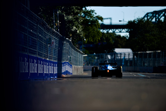 Spacesuit Collections Photo ID 39420, Nat Twiss, Montreal ePrix, Canada, 29/07/2017 08:21:09