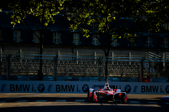 Spacesuit Collections Photo ID 21786, Lou Johnson, Paris ePrix, France, 20/05/2017 08:17:45