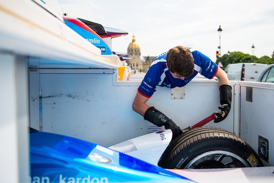 Spacesuit Collections Photo ID 20120, Lou Johnson, Paris ePrix, France, 17/05/2017 15:32:12