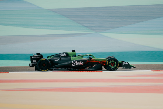 Spacesuit Collections Photo ID 537588, Birgit Dieryck, Formula 1 Aramco Pre-season Testing, Bahrain, 26/02/2025 11:21:47