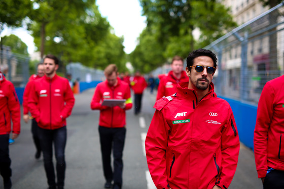 Spacesuit Collections Photo ID 21305, Shivraj Gohil, Paris ePrix, France, 19/05/2017 12:35:22