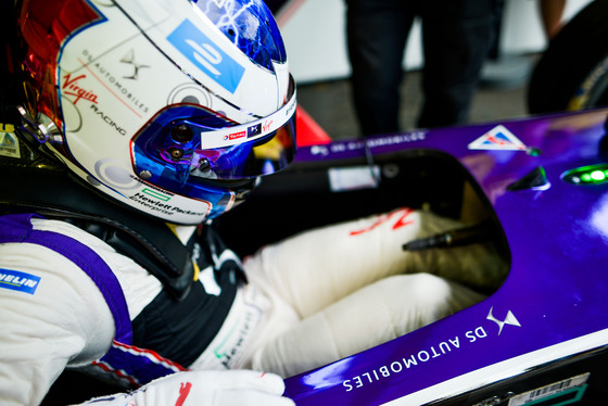 Spacesuit Collections Photo ID 20948, Nat Twiss, Paris ePrix, France, 18/05/2017 16:52:51