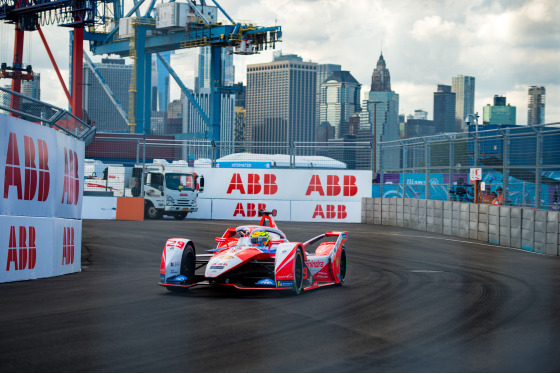 Spacesuit Collections Photo ID 252918, Peter Minnig, New York City ePrix, United States, 09/07/2021 17:38:35