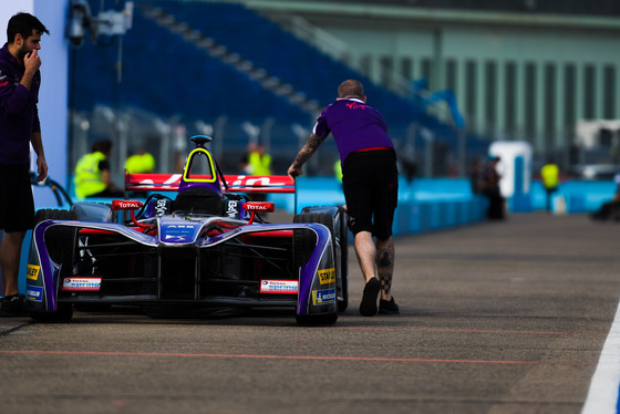 Spacesuit Collections Photo ID 71328, Lou Johnson, Berlin ePrix, Germany, 17/05/2018 16:48:50