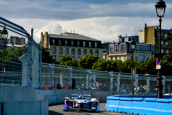 Spacesuit Collections Photo ID 21124, Lou Johnson, Paris ePrix, France, 19/05/2017 17:00:37