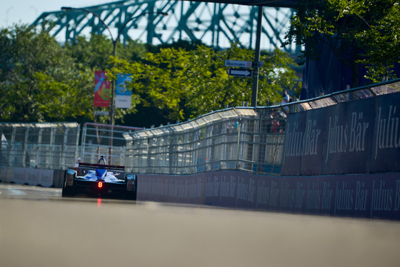 Spacesuit Collections Photo ID 39423, Nat Twiss, Montreal ePrix, Canada, 29/07/2017 08:21:47