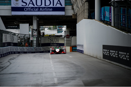 Spacesuit Collections Photo ID 256810, Peter Minnig, London ePrix, UK, 24/07/2021 09:10:56