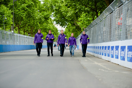 Spacesuit Collections Photo ID 21151, Lou Johnson, Paris ePrix, France, 19/05/2017 12:30:27