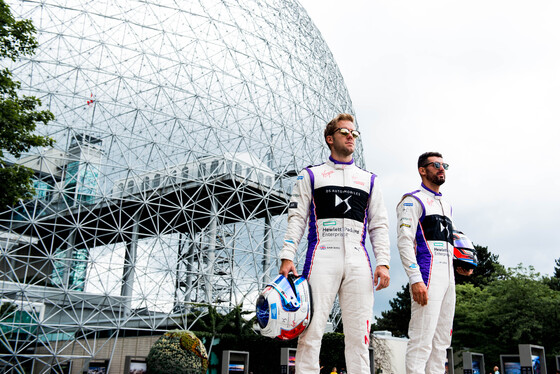 Spacesuit Collections Photo ID 37990, Nat Twiss, Montreal ePrix, Canada, 27/07/2017 11:27:55