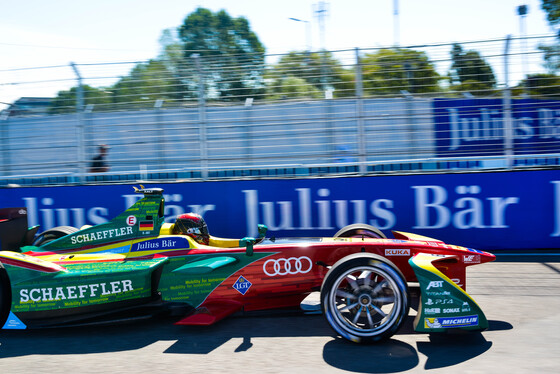 Spacesuit Collections Photo ID 8904, Nat Twiss, Buenos Aires ePrix, Argentina, 17/02/2017 15:24:30