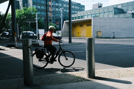 Spacesuit Collections Photo ID 466991, Paddy McGrath, Berlin ePrix, Germany, 08/05/2024 13:50:54